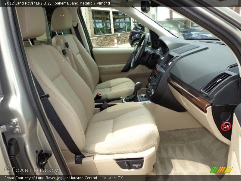 Ipanema Sand Metallic / Almond 2012 Land Rover LR2 3.2