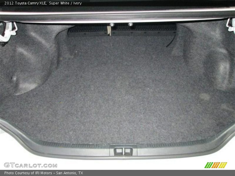 Super White / Ivory 2012 Toyota Camry XLE