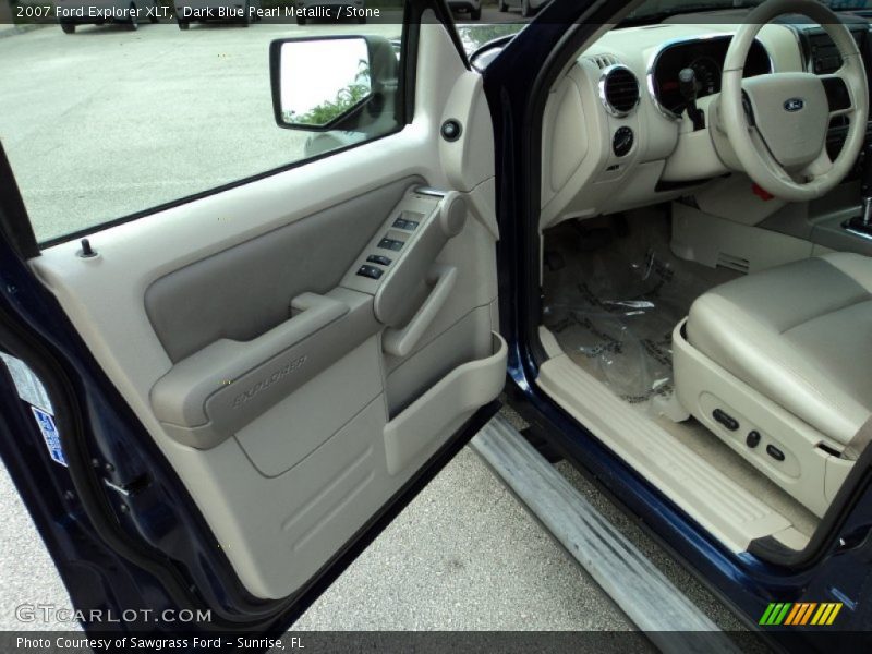 Dark Blue Pearl Metallic / Stone 2007 Ford Explorer XLT