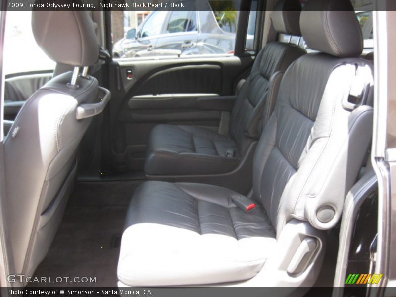 Nighthawk Black Pearl / Black 2009 Honda Odyssey Touring