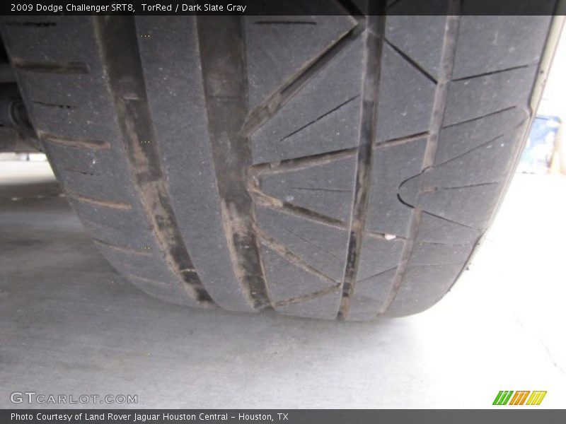 TorRed / Dark Slate Gray 2009 Dodge Challenger SRT8