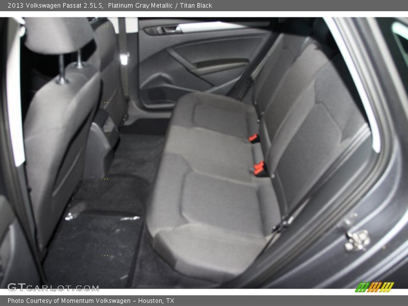 Platinum Gray Metallic / Titan Black 2013 Volkswagen Passat 2.5L S