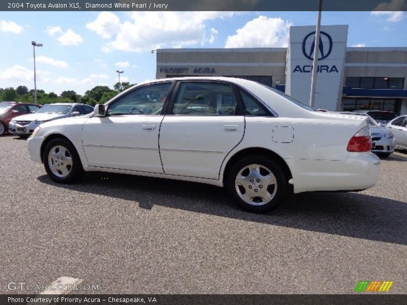 Diamond White Pearl / Ivory 2004 Toyota Avalon XLS