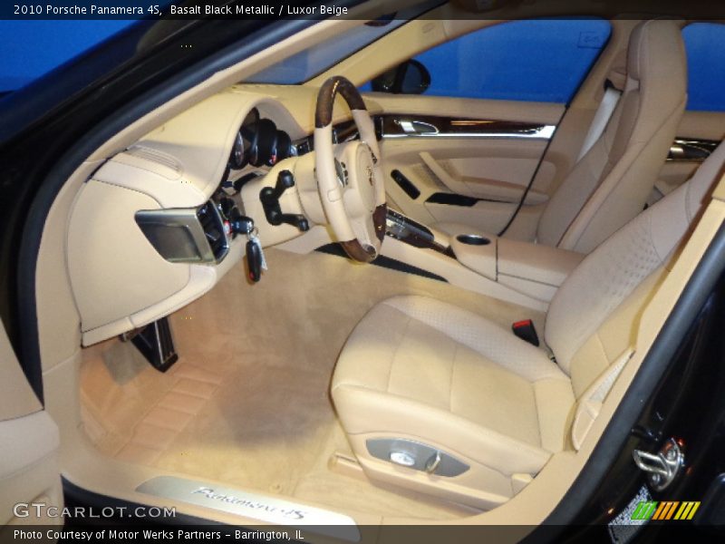 Basalt Black Metallic / Luxor Beige 2010 Porsche Panamera 4S