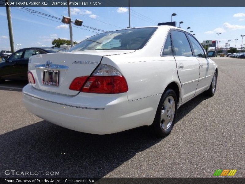 Diamond White Pearl / Ivory 2004 Toyota Avalon XLS