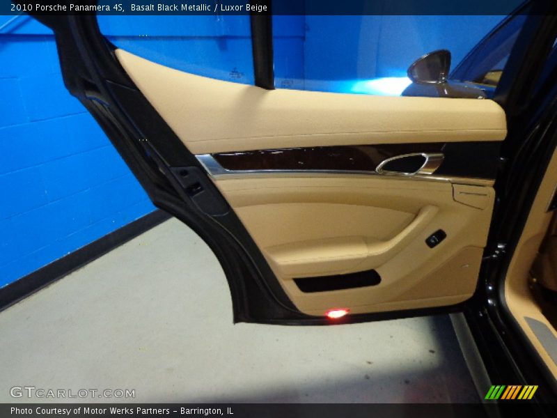 Basalt Black Metallic / Luxor Beige 2010 Porsche Panamera 4S