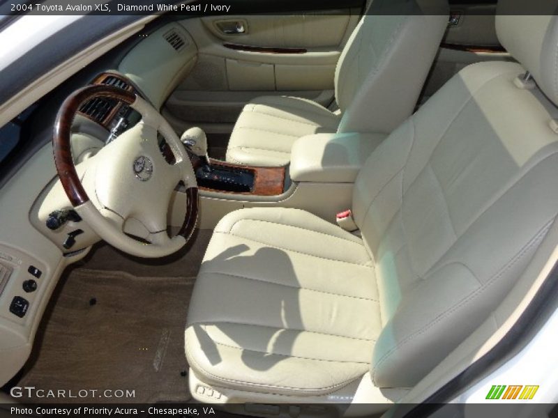Diamond White Pearl / Ivory 2004 Toyota Avalon XLS