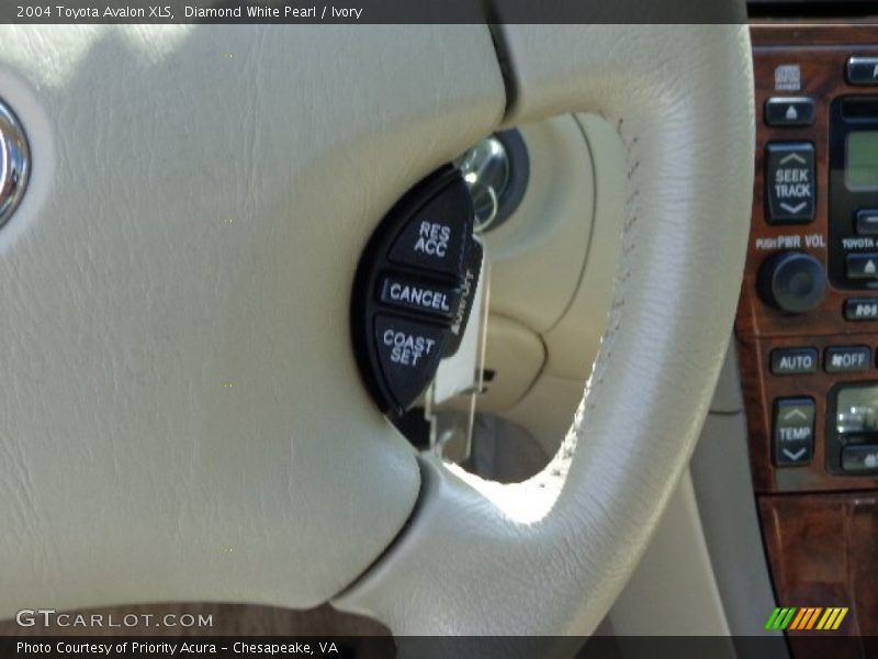 Diamond White Pearl / Ivory 2004 Toyota Avalon XLS