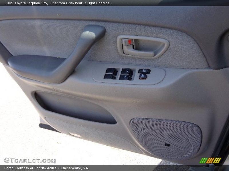 Phantom Gray Pearl / Light Charcoal 2005 Toyota Sequoia SR5