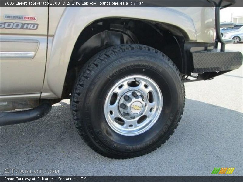 Sandstone Metallic / Tan 2005 Chevrolet Silverado 2500HD LS Crew Cab 4x4