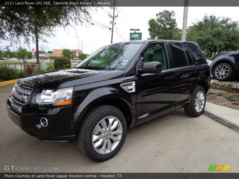 Front 3/4 View of 2013 LR2 HSE