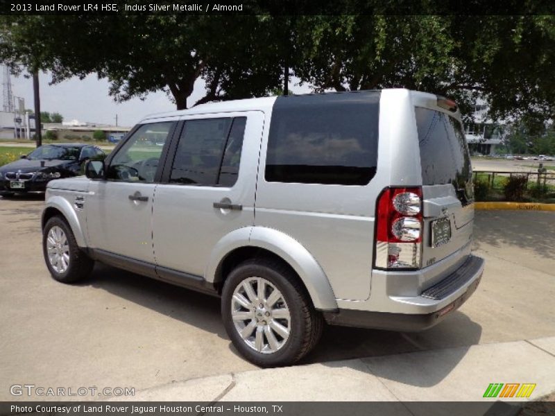 Indus Silver Metallic / Almond 2013 Land Rover LR4 HSE