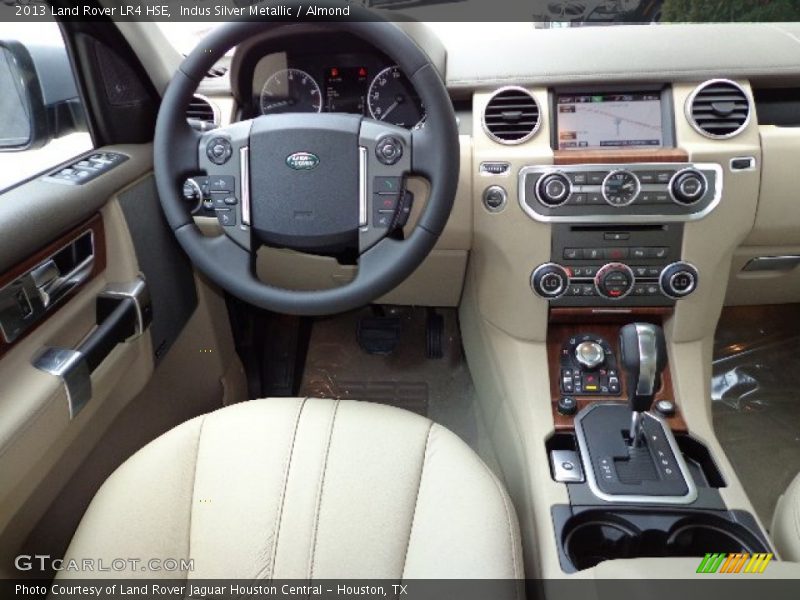Indus Silver Metallic / Almond 2013 Land Rover LR4 HSE