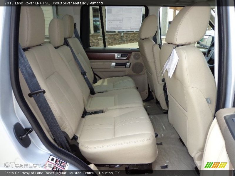 Indus Silver Metallic / Almond 2013 Land Rover LR4 HSE