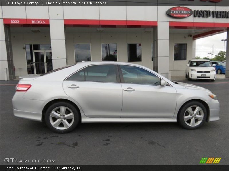 Classic Silver Metallic / Dark Charcoal 2011 Toyota Camry SE