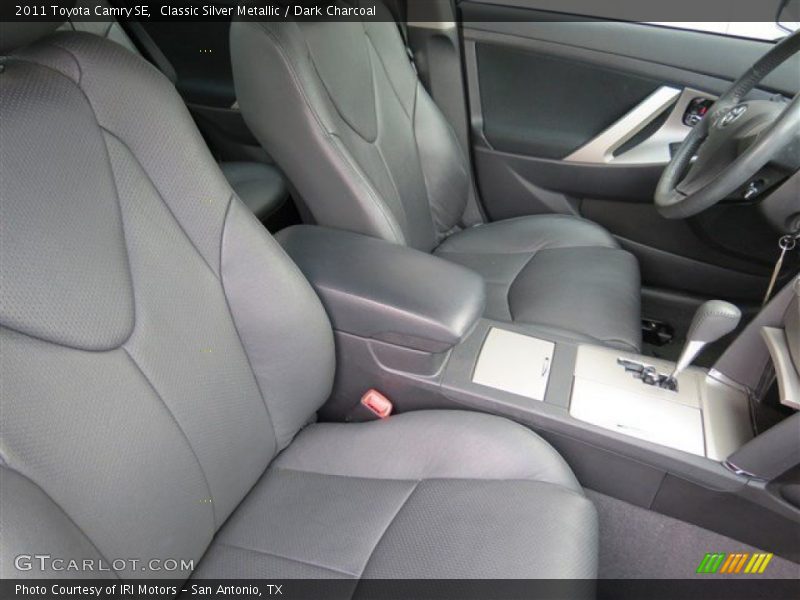 Classic Silver Metallic / Dark Charcoal 2011 Toyota Camry SE