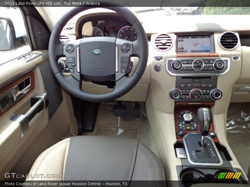 Dashboard of 2013 LR4 HSE LUX