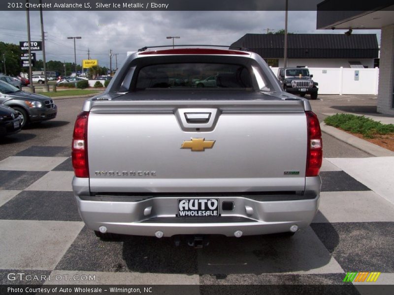 Silver Ice Metallic / Ebony 2012 Chevrolet Avalanche LS