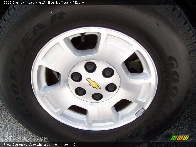 Silver Ice Metallic / Ebony 2012 Chevrolet Avalanche LS