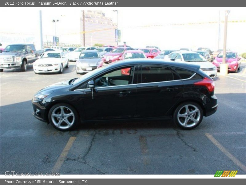 Black / Arctic White Leather 2012 Ford Focus Titanium 5-Door