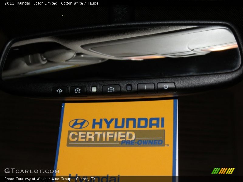 Cotton White / Taupe 2011 Hyundai Tucson Limited