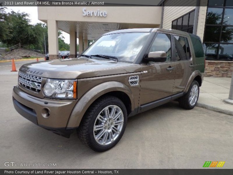 Front 3/4 View of 2013 LR4 HSE