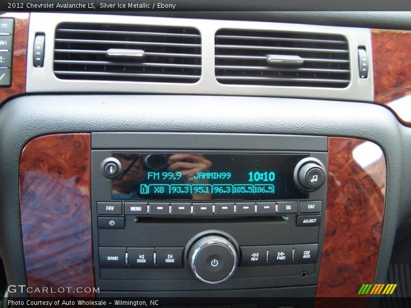 Silver Ice Metallic / Ebony 2012 Chevrolet Avalanche LS