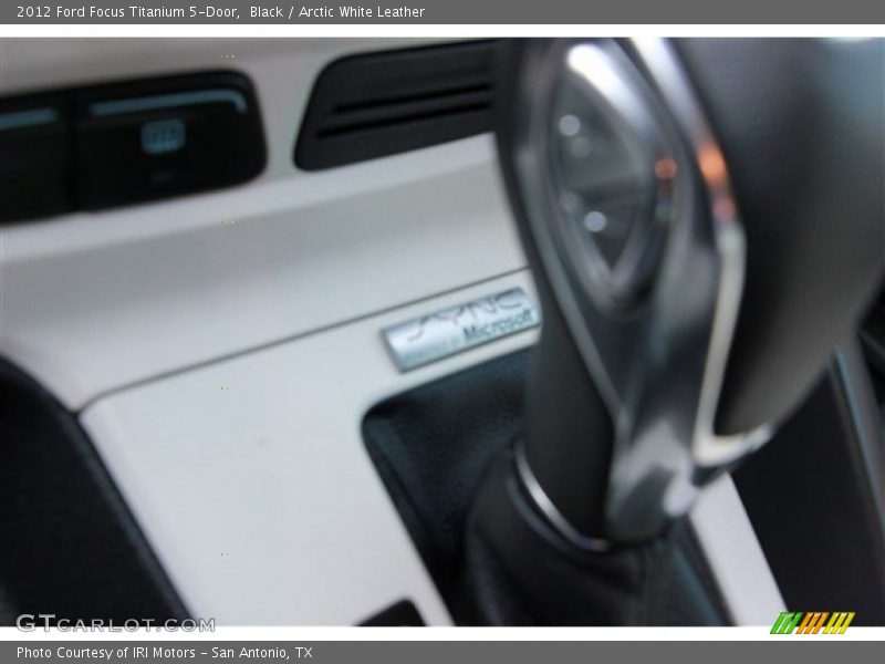 Black / Arctic White Leather 2012 Ford Focus Titanium 5-Door