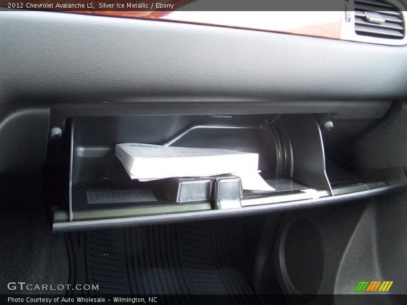 Silver Ice Metallic / Ebony 2012 Chevrolet Avalanche LS