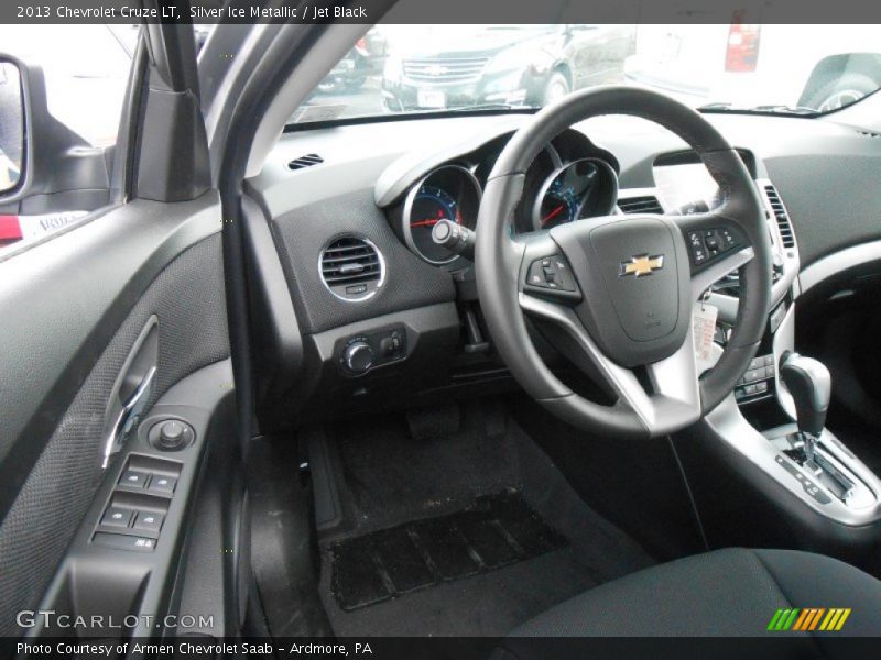 Silver Ice Metallic / Jet Black 2013 Chevrolet Cruze LT