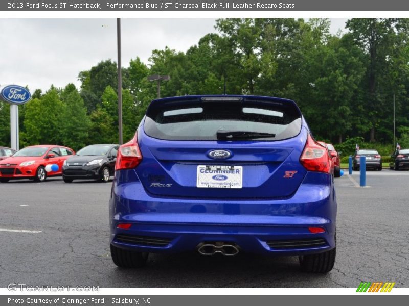 Performance Blue / ST Charcoal Black Full-Leather Recaro Seats 2013 Ford Focus ST Hatchback