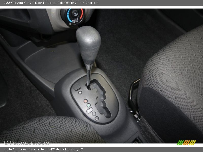Polar White / Dark Charcoal 2009 Toyota Yaris 3 Door Liftback