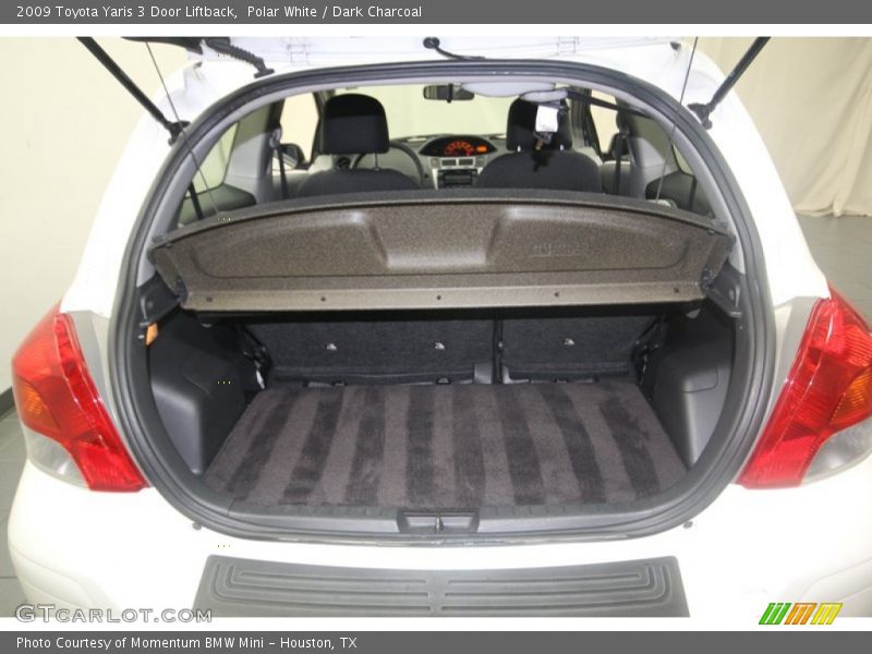 Polar White / Dark Charcoal 2009 Toyota Yaris 3 Door Liftback