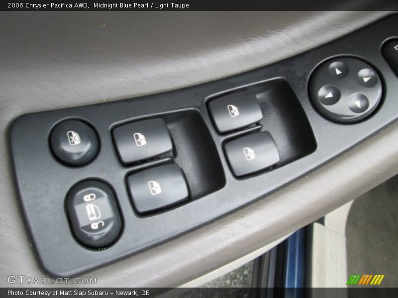 Controls of 2006 Pacifica AWD