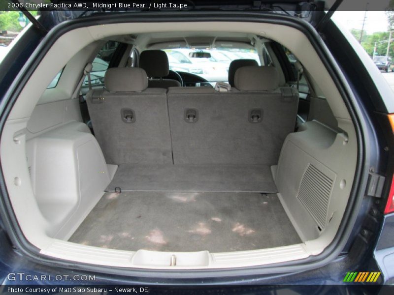  2006 Pacifica AWD Trunk