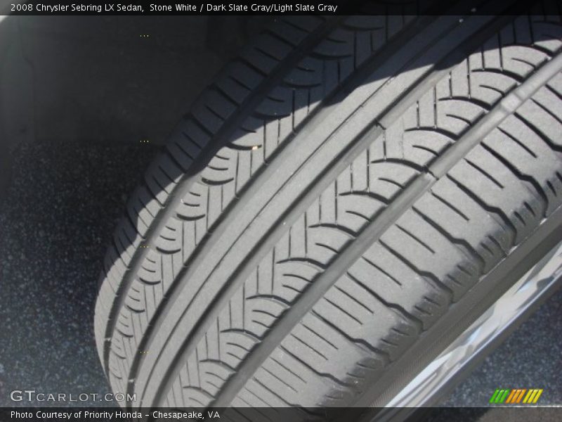 Stone White / Dark Slate Gray/Light Slate Gray 2008 Chrysler Sebring LX Sedan