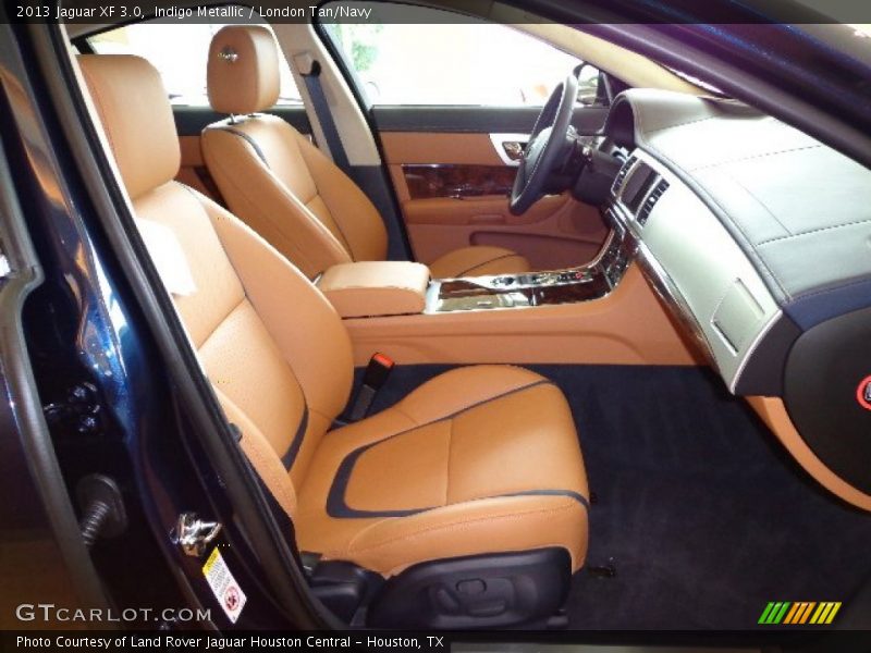 Front Seat of 2013 XF 3.0