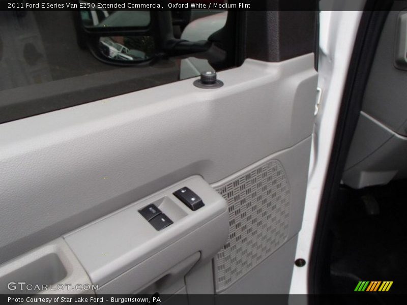 Oxford White / Medium Flint 2011 Ford E Series Van E250 Extended Commercial