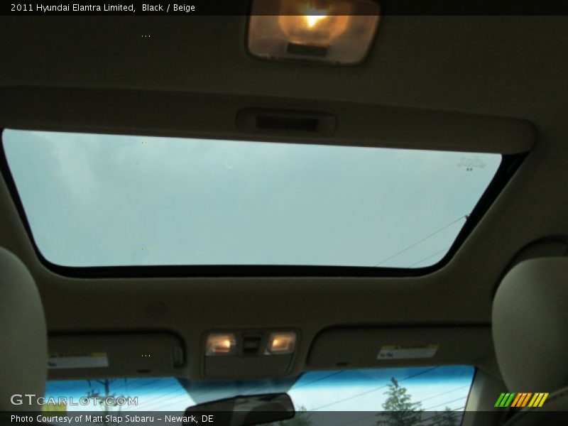 Black / Beige 2011 Hyundai Elantra Limited