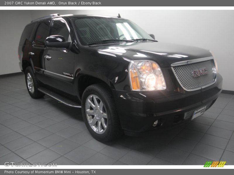 Onyx Black / Ebony Black 2007 GMC Yukon Denali AWD
