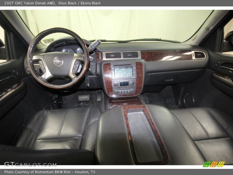 Onyx Black / Ebony Black 2007 GMC Yukon Denali AWD