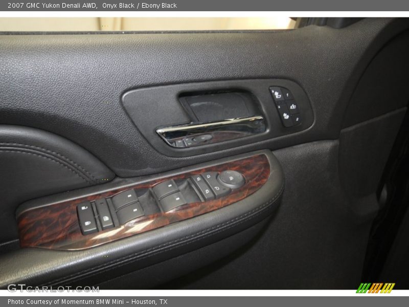 Onyx Black / Ebony Black 2007 GMC Yukon Denali AWD