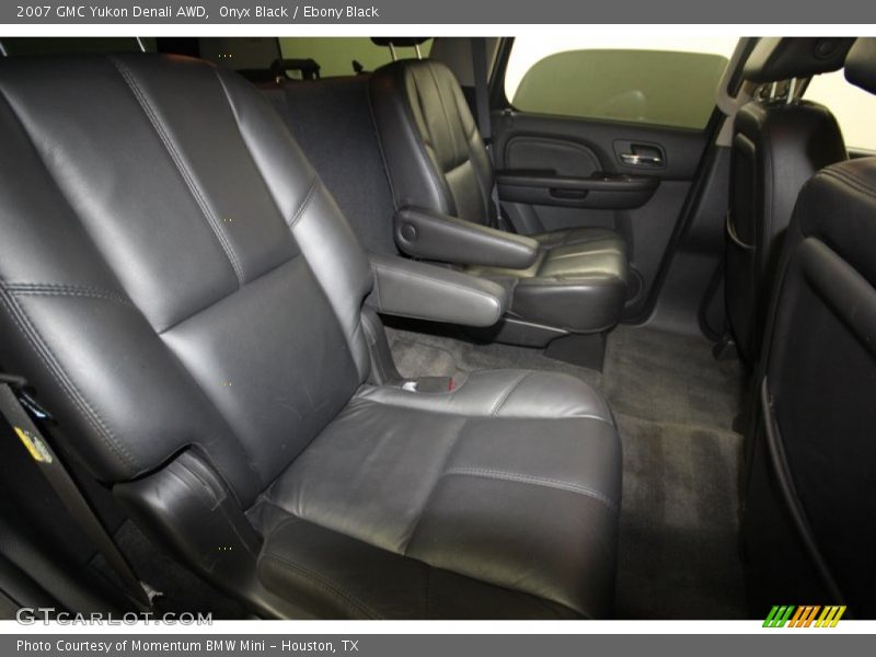 Onyx Black / Ebony Black 2007 GMC Yukon Denali AWD