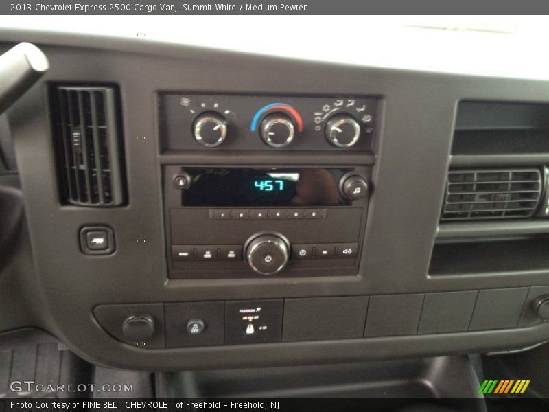 Summit White / Medium Pewter 2013 Chevrolet Express 2500 Cargo Van