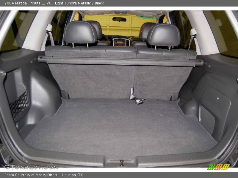  2004 Tribute ES V6 Trunk