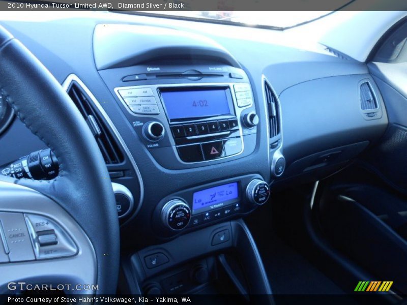 Diamond Silver / Black 2010 Hyundai Tucson Limited AWD