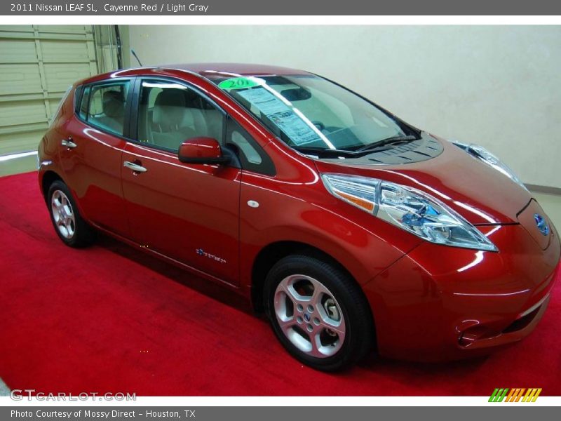 Cayenne Red / Light Gray 2011 Nissan LEAF SL