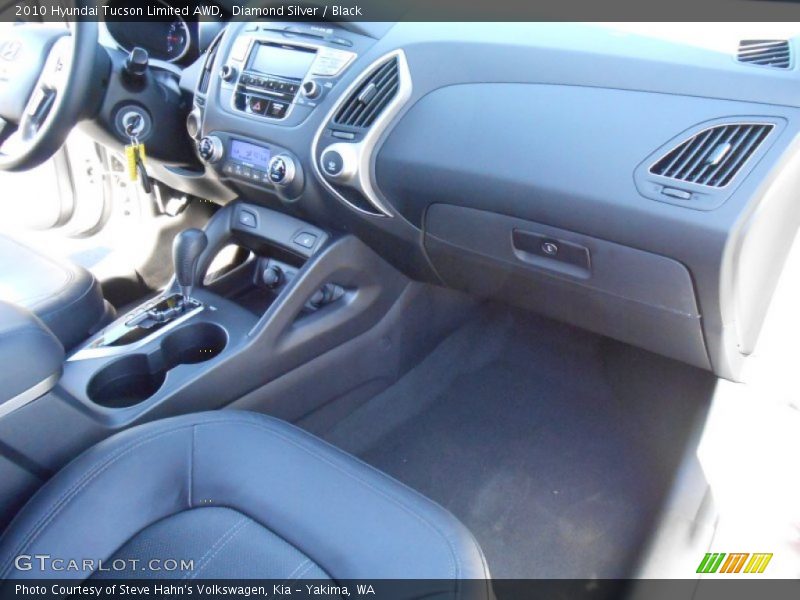 Diamond Silver / Black 2010 Hyundai Tucson Limited AWD