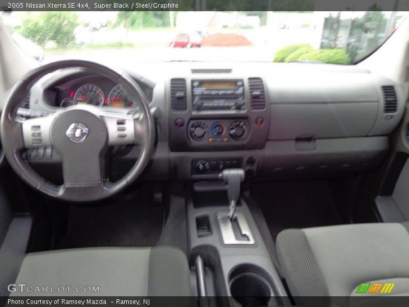 Super Black / Steel/Graphite 2005 Nissan Xterra SE 4x4