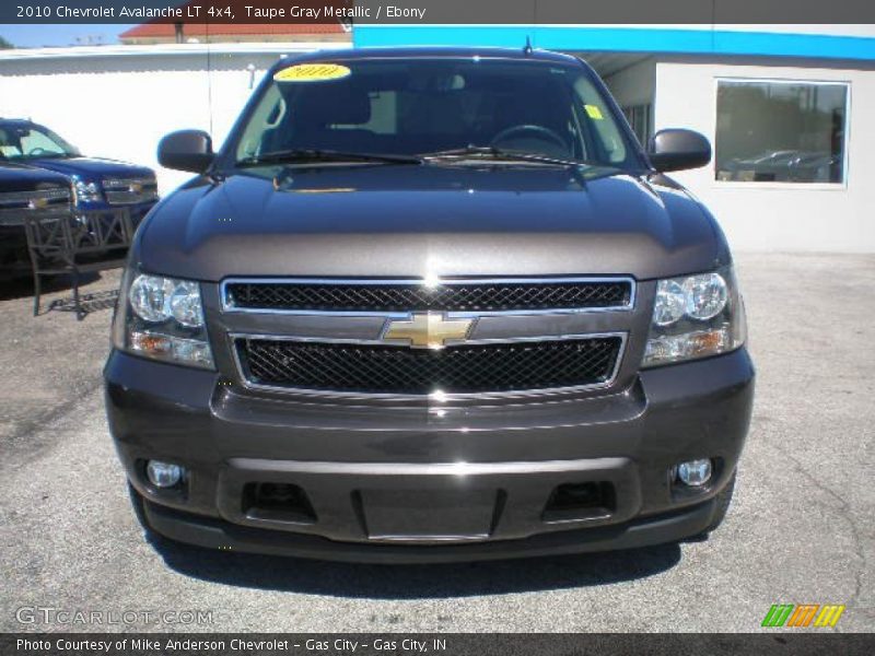 Taupe Gray Metallic / Ebony 2010 Chevrolet Avalanche LT 4x4